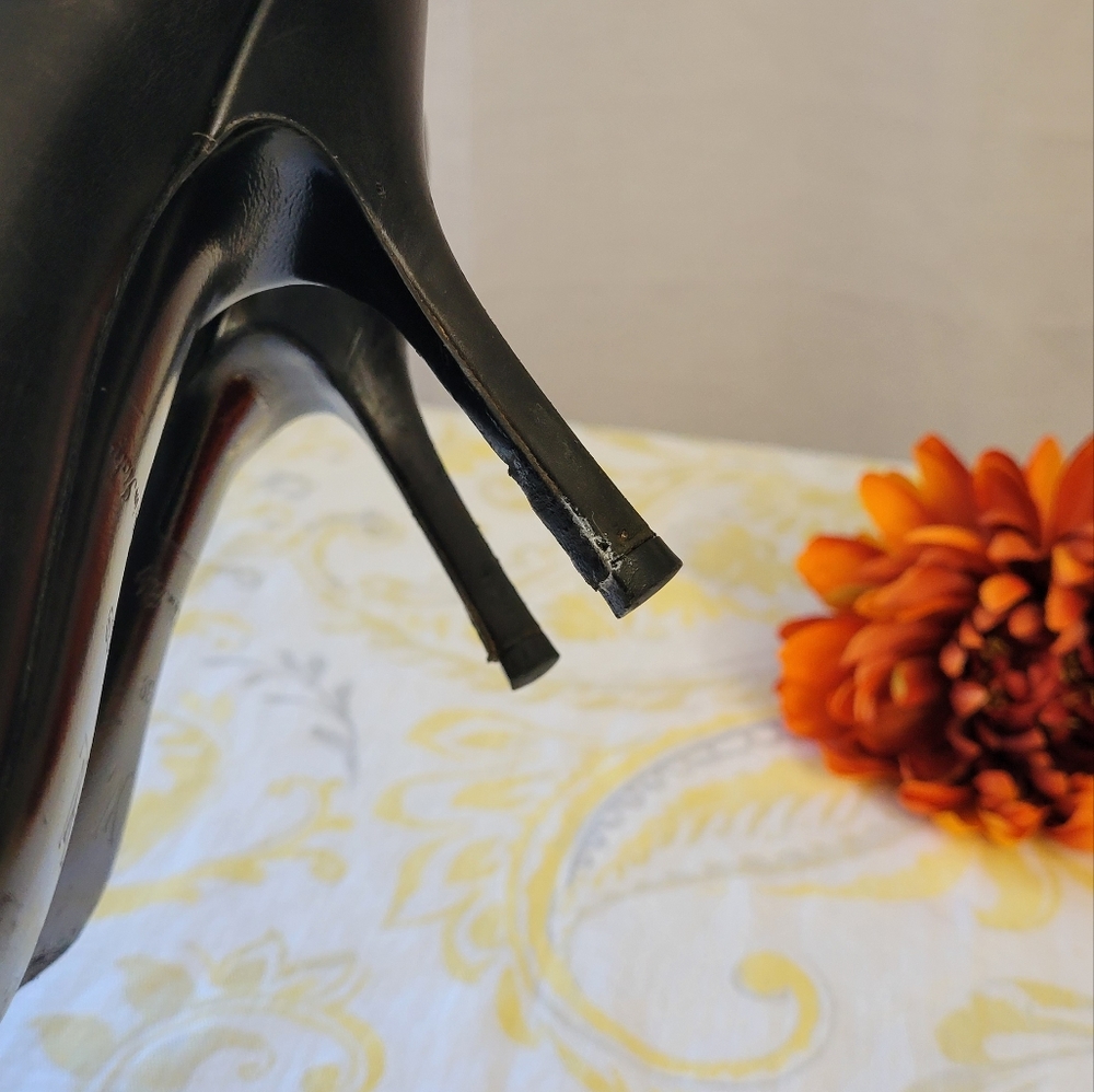Authentic Louis Vuitton Heel Shoes - Picture 11 of 16